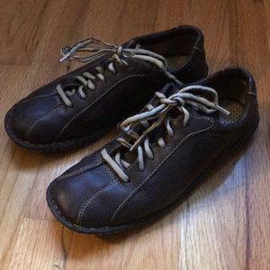 Brown leather lace up shoes